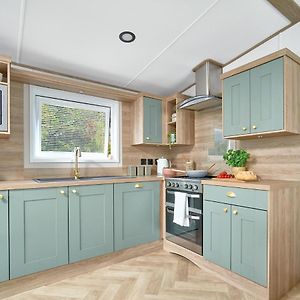 Mobile Home 4